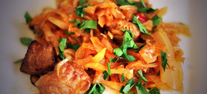 Тушеная квашеная капуста со свининой рецепт с фото