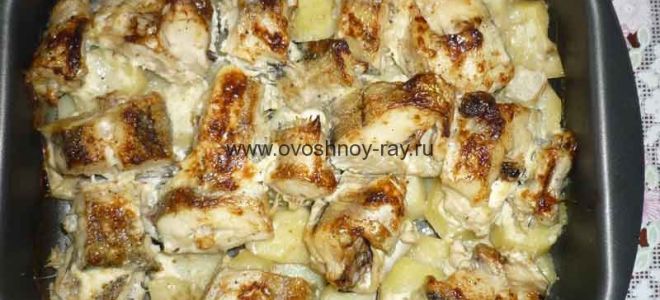 Минтай с картошкой в духовке, рецепт с фото