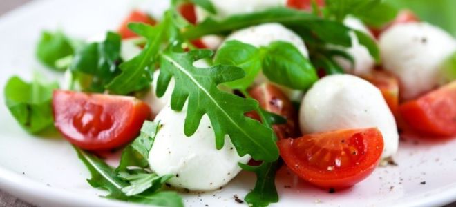 Шоколадная колбаска из печенья со сгущенкой, рецепт с фото