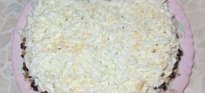 Cалат нежность с курицей и черносливом, рецепт с фото