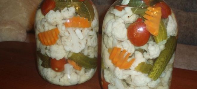 Маринованные огурцы с цветной капустой на зиму рецепт с фото