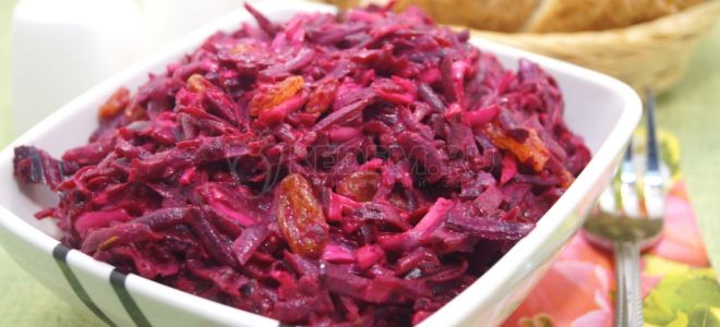 Салат из свеклы с чесноком и изюмом, рецепт с фото