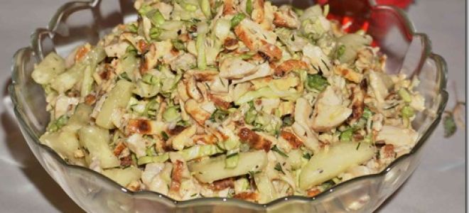 Салат из курицы, пекинской капусты и омлета рецепт с фото