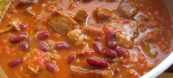 Тушеная фасоль с мясом, рецепт с фото