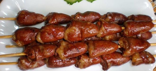 Шашлычки из куриных сердечек на шпажках рецепт с фото