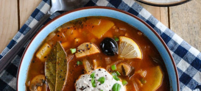 Суп солянка из квашеной капусты  – рецепт первого блюда с фото