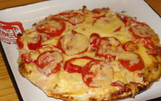 Быстрая пицца на сковороде за 10 минут – 4 рецепта с фото