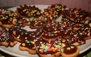 Песочное печенье с орехами и шоколадной глазурью рецепт с фото
