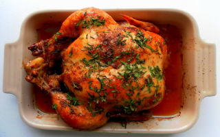 Курица с медом и соевым соусом целиком в духовке, рецепт с фото