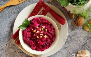Салат со свеклой, черносливом и грецкими орехами рецепт с фото