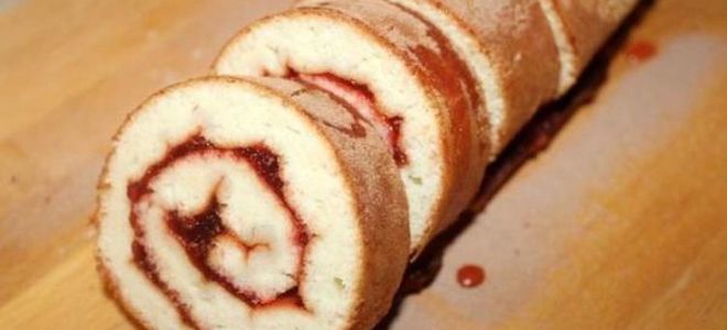 Капуста в горячем рассоле с чесноком и уксусом, быстрый рецепт с фото