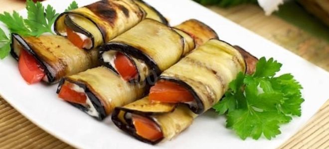 Жареные баклажаны с помидорами и чесноком, рецепт с фото