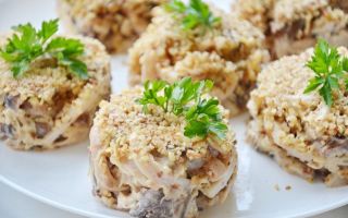 Салат с кальмарами и грибами рецепт с фото