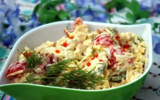 Салат с маринованными кальмарами рецепт с фото