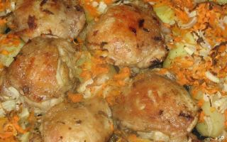 Куриные бедра с картошкой в духовке рецепт с фото