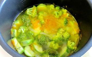 Суп-пюре из кабачков, цветной капусты и броколли рецепт с фото