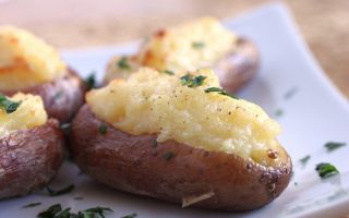 Печеная картошка в духовке в мундире, с начинкой рецепт с фото