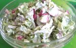 Салат из молодой капусты, редиски и домашней колбасы рецепт