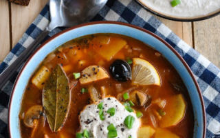 Суп солянка из квашеной капусты  – рецепт первого блюда с фото