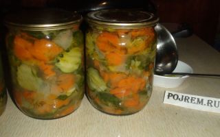 Салат из огурцов, моркови и лука на зиму рецепт с фото